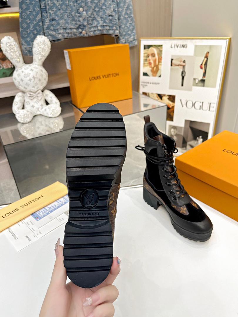 Premium Lace-Up Platform Combat Boots