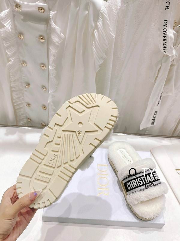 Ivory Plush Cozy Slides