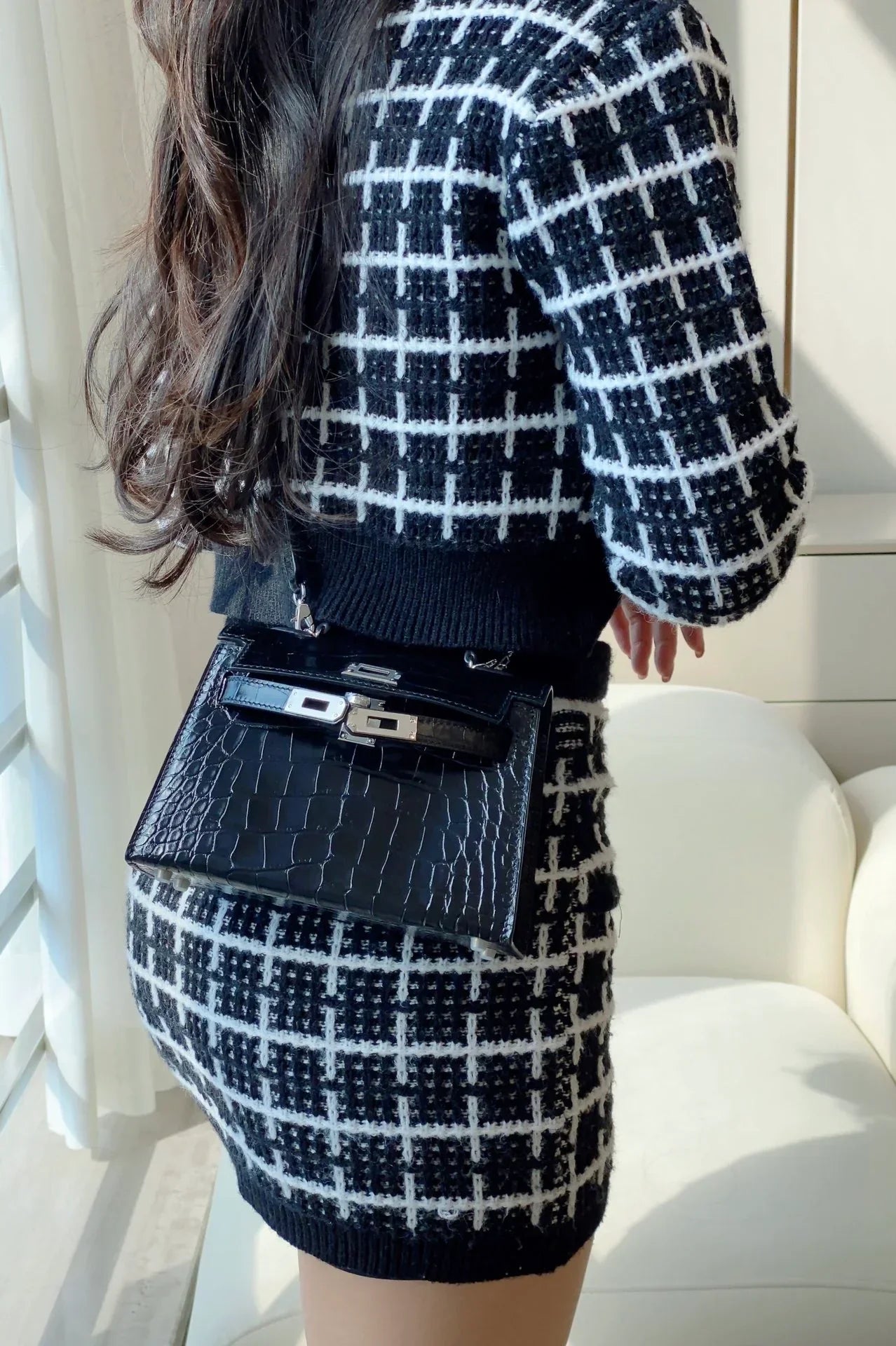 Mini 19 Black Croco Lookalike In Cowhide Leather