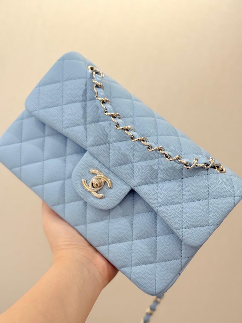 Sky Quilted Chain Bag Blue Light
