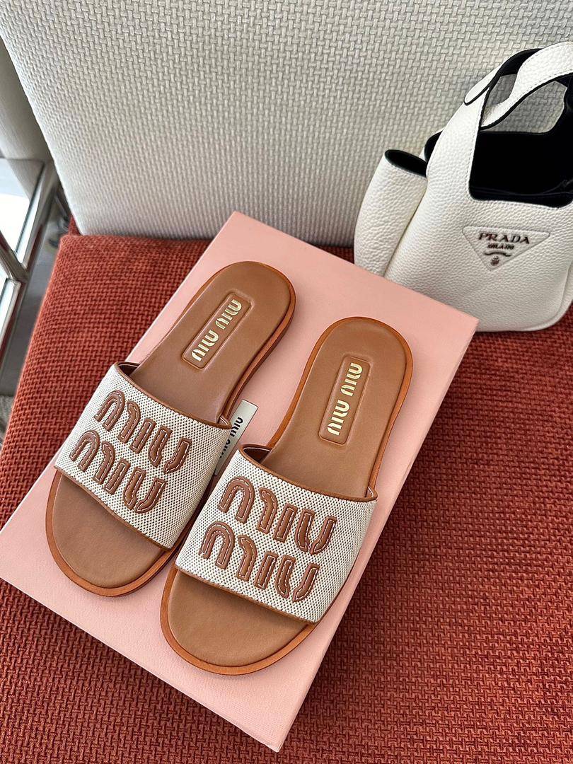 Canvas Logo Comfort Slides