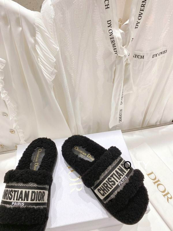 Plush Logo Detail Cozy Slides