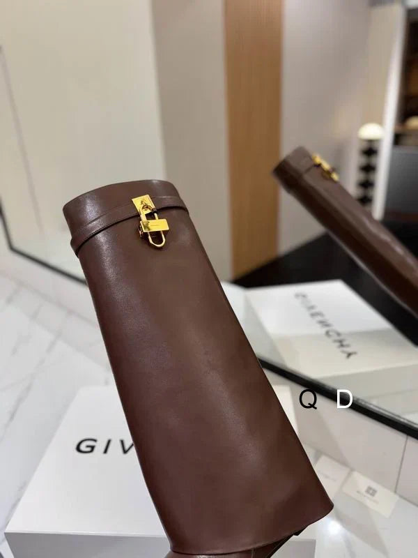 Leather Boots With Lock Detail